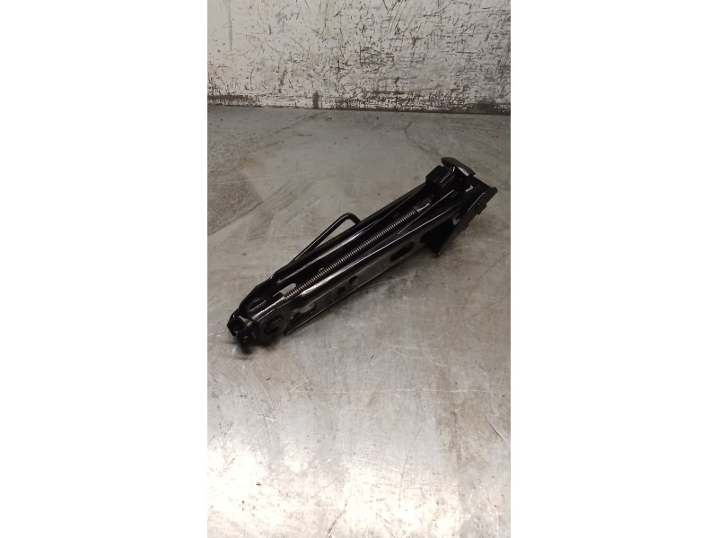 Recambio de gato para opel corsa d color edition referencia OEM IAM 13331922  11