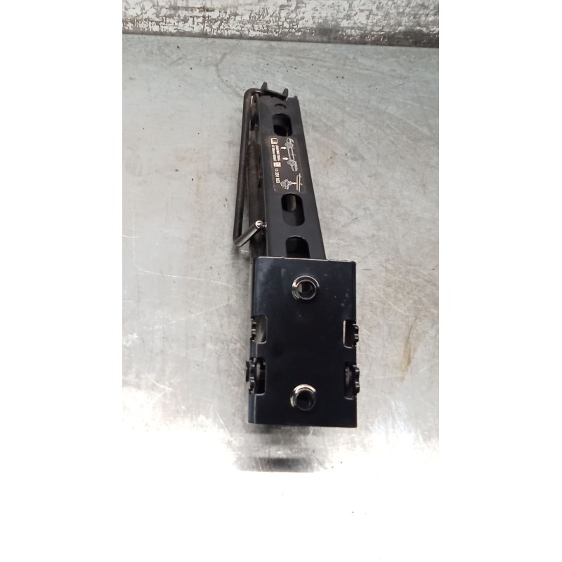 Recambio de gato para opel corsa d color edition referencia OEM IAM 13331922  11