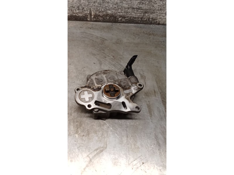 Recambio de depresor freno / bomba vacio para volkswagen golf vi (5k1) 1.6 tdi referencia OEM IAM 03L145100  09