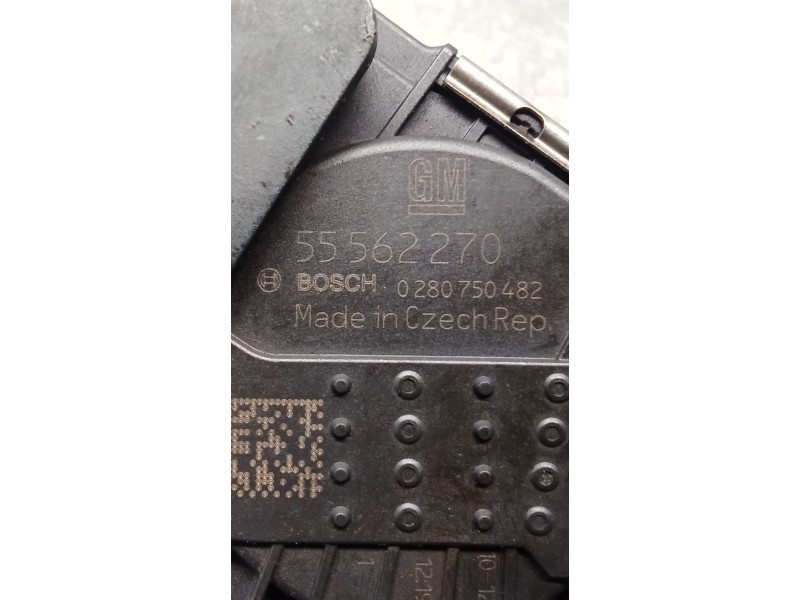 Recambio de caja mariposa para opel corsa d color edition referencia OEM IAM 55562270 0280750482 11