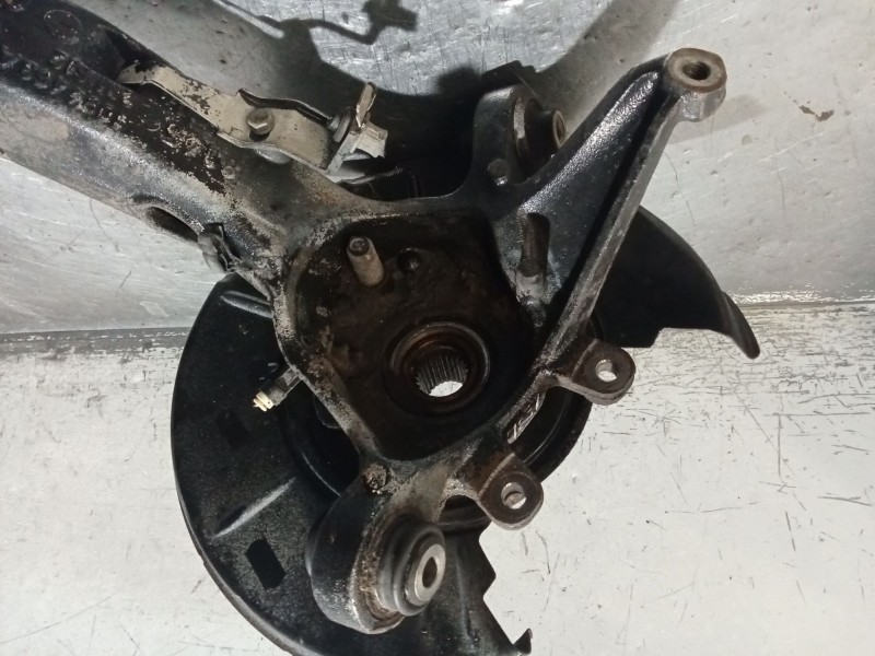 Recambio de mangueta trasera izquierda para bmw 3 (e46) 320 d referencia OEM IAM   