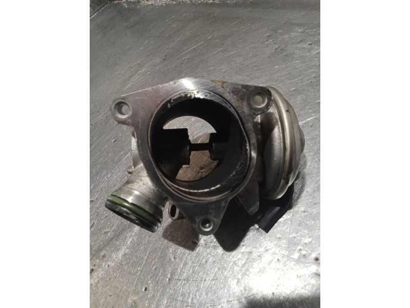 Recambio de valvula egr para mercedes-benz clase c (w203) c 220 cdi (203.006) referencia OEM IAM   