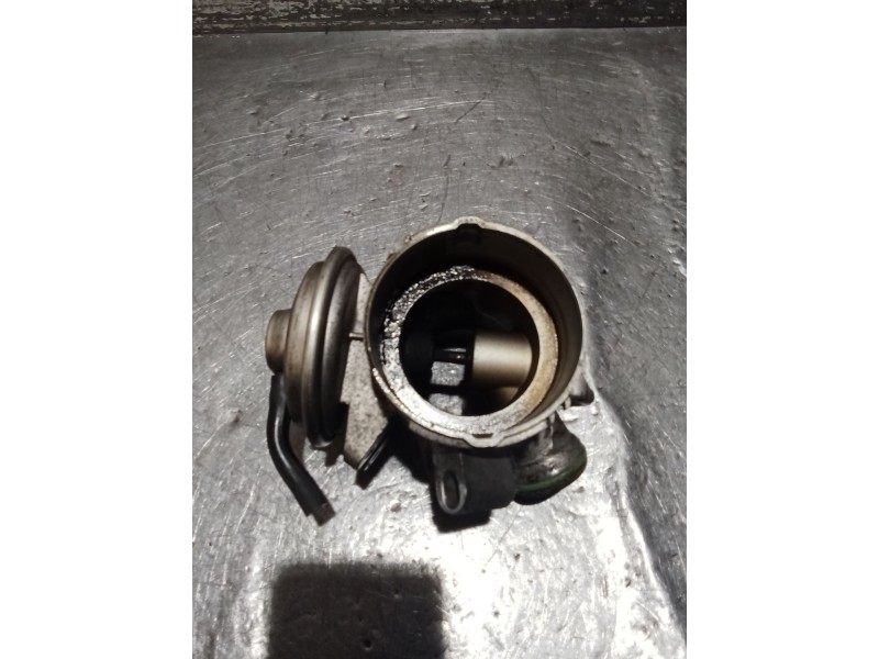 Recambio de valvula egr para mercedes-benz clase c (w203) c 220 cdi (203.006) referencia OEM IAM   