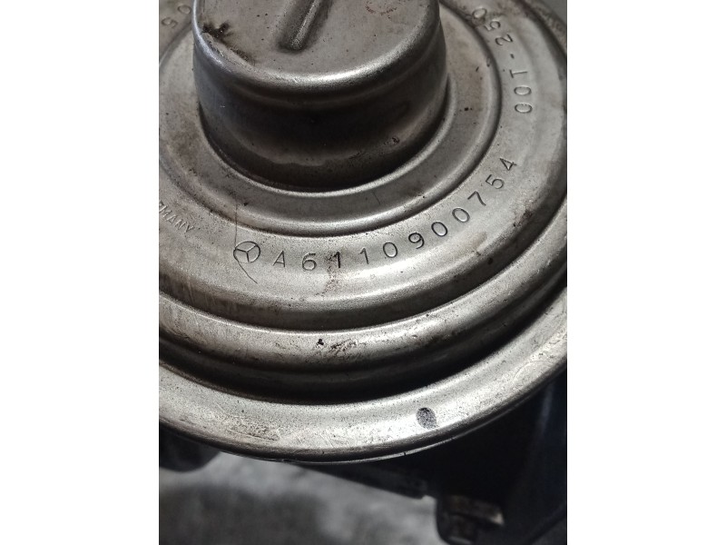 Recambio de valvula egr para mercedes-benz clase c (w203) c 220 cdi (203.006) referencia OEM IAM   