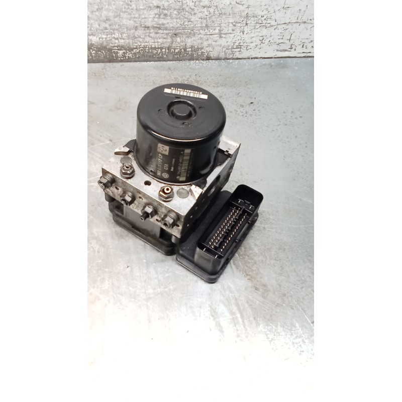 Recambio de abs para volkswagen golf vi (5k1) 1.6 tdi referencia OEM IAM 1K0907379BE 10096103433 10061936541 1K0614517CP 1002120