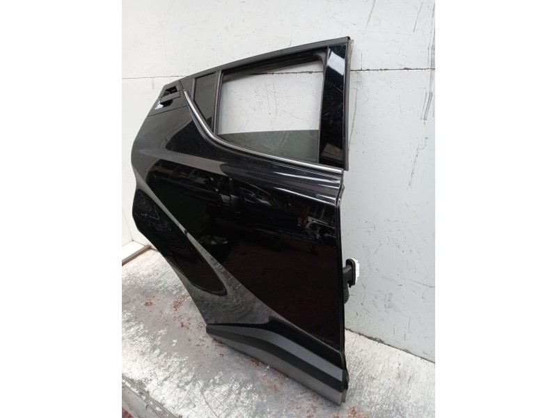 Recambio de puerta trasera derecha para toyota c-hr (_x1_) 1.8 hybrid (zyx10_, zyx11_) referencia OEM IAM   