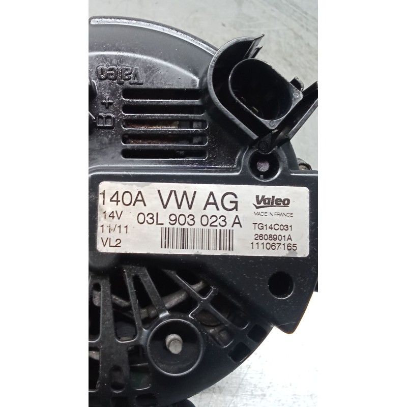 Recambio de alternador para volkswagen golf vi (5k1) 1.6 tdi referencia OEM IAM 03L903023A 2608901A 140A 09