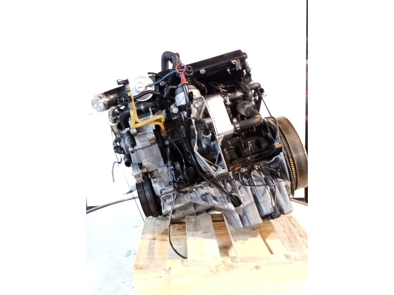 Recambio de motor completo para bmw 3 (e46) 320 d referencia OEM IAM 204D1 BOSCH 83049007