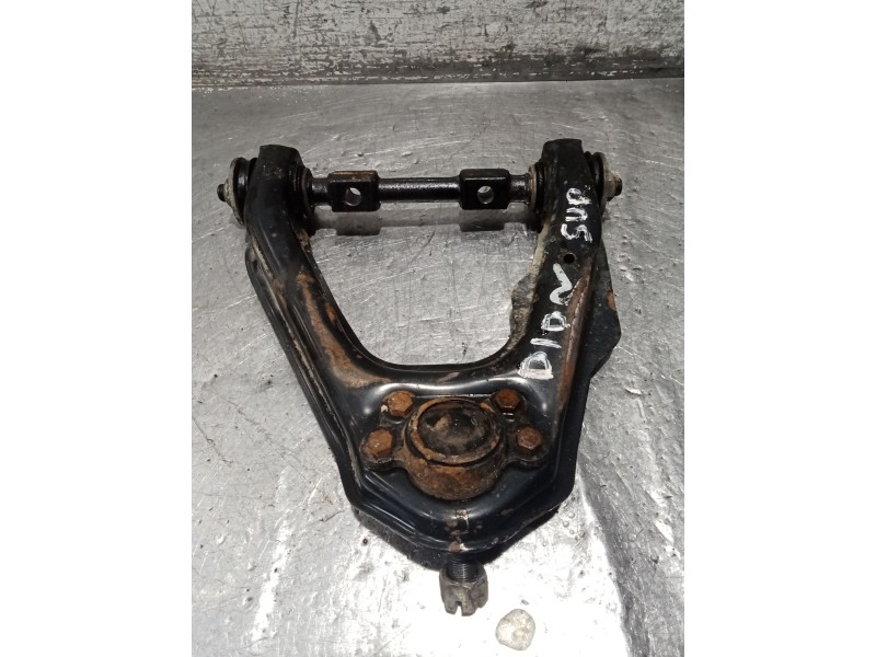 Recambio de brazo suspension superior delantero derecho para ssangyong korando (kj) 2.9 td referencia OEM IAM   