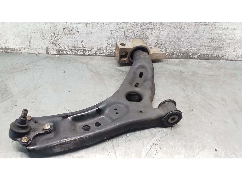 Recambio de brazo suspension inferior delantero derecho para volkswagen golf vi (5k1) 1.6 tdi referencia OEM IAM   09