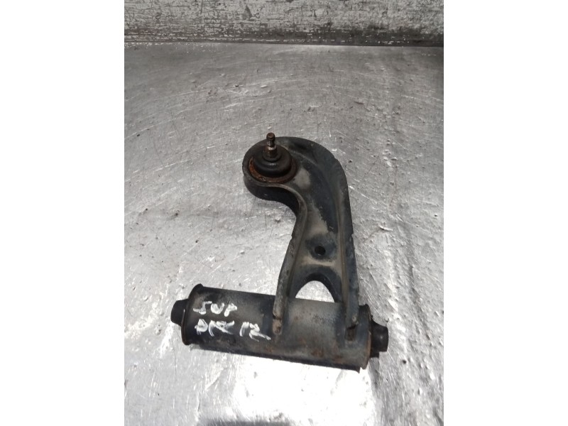Recambio de brazo suspension superior delantero izquierdo para mercedes-benz clase e (w210) e 300 d (210.020) referencia OEM IAM