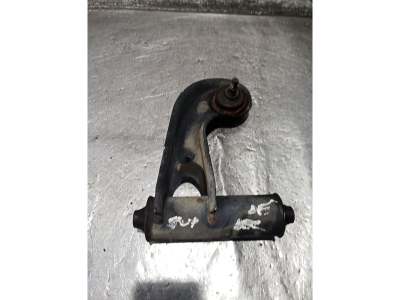 Recambio de brazo suspension superior delantero derecho para mercedes-benz clase e (w210) e 300 d (210.020) referencia OEM IAM  