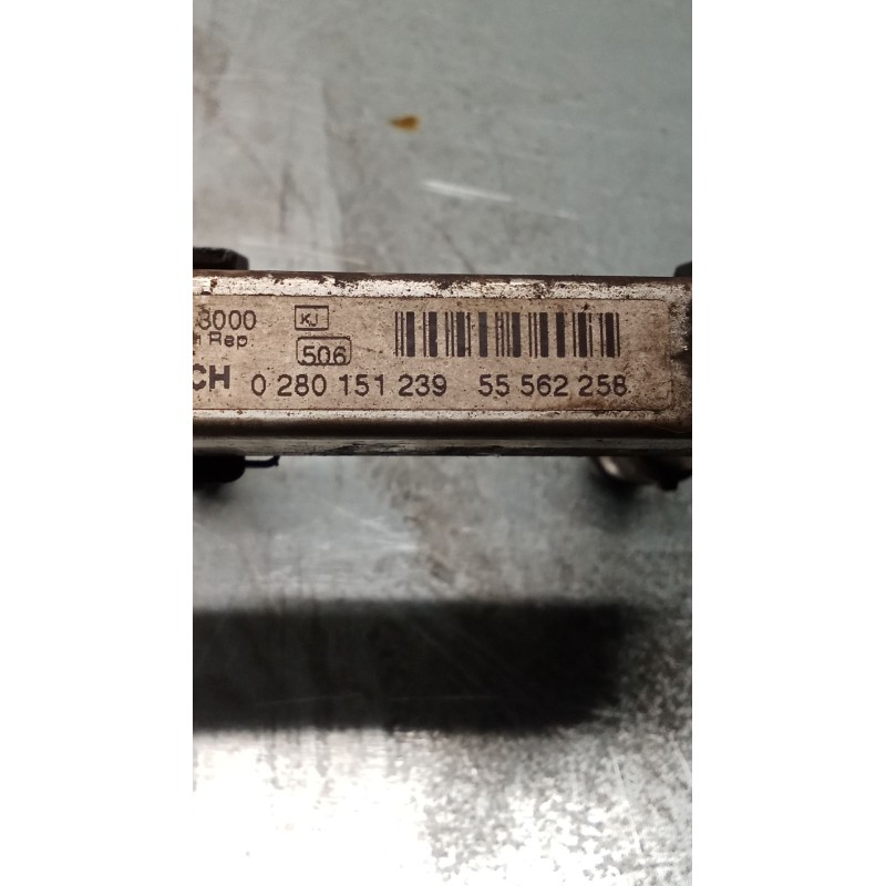 Recambio de rampa inyectora para opel corsa d color edition referencia OEM IAM 0280151239 55562258 11