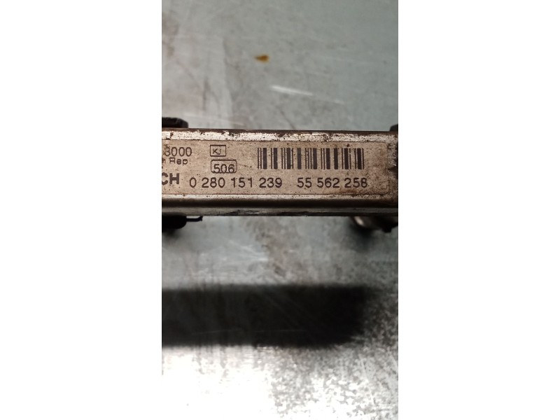 Recambio de rampa inyectora para opel corsa d color edition referencia OEM IAM 0280151239 55562258 11