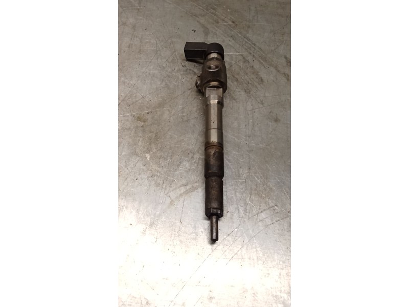 Recambio de inyector para volkswagen golf vi (5k1) 1.6 tdi referencia OEM IAM A2C9626040080 03L130277B CONTINENTAL