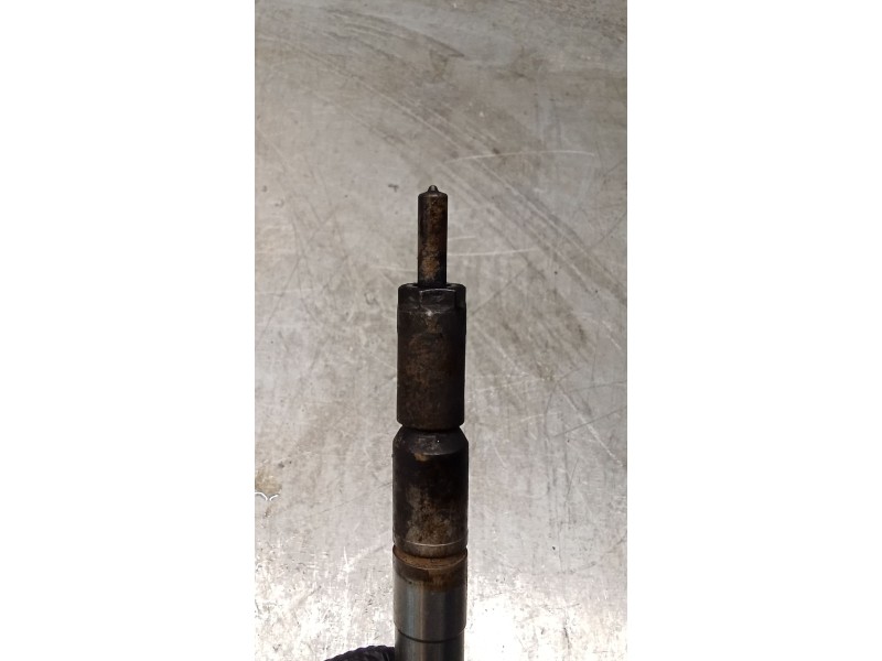 Recambio de inyector para volkswagen golf vi (5k1) 1.6 tdi referencia OEM IAM A2C9626040080 03L130277B CONTINENTAL