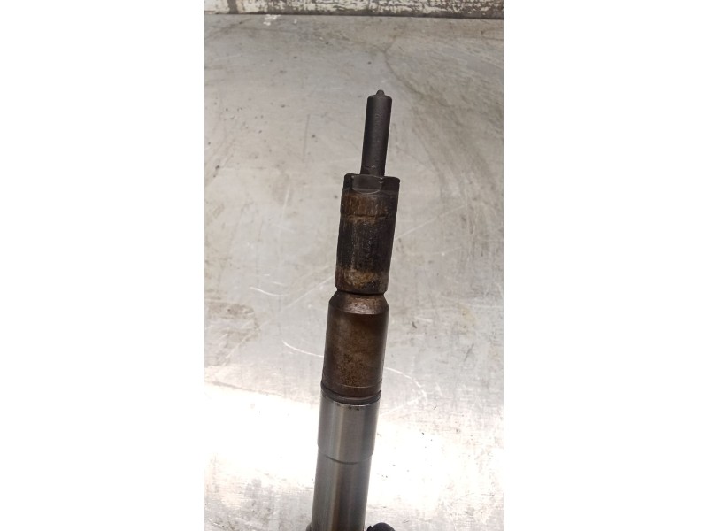 Recambio de inyector para volkswagen golf vi (5k1) 1.6 tdi referencia OEM IAM A2C9626040080 03L130277B CONTINENTAL