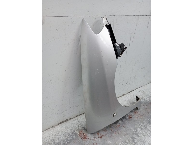 Recambio de aleta delantera derecha para seat cordoba (6k1, 6k2) 1.4 16v referencia OEM IAM   