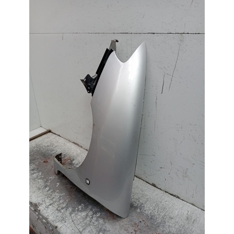 Recambio de aleta delantera izquierda para seat cordoba (6k1, 6k2) 1.4 16v referencia OEM IAM   