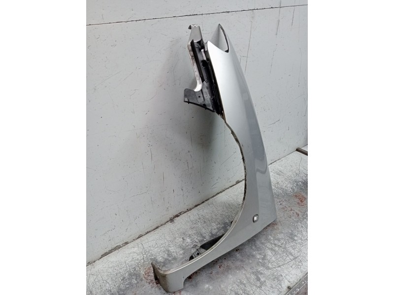 Recambio de aleta delantera izquierda para seat cordoba (6k1, 6k2) 1.4 16v referencia OEM IAM   