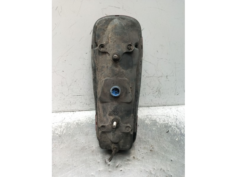 Recambio de piloto trasero izquierdo para renault trucks mascott furgoneta 150.65 (a00300166) referencia OEM IAM   1998