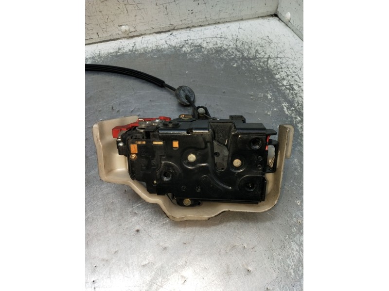 Recambio de motor cierre centralizado trasero izquierdo para volkswagen touran (1t1, 1t2) 2.0 tdi 16v referencia OEM IAM  5P 200