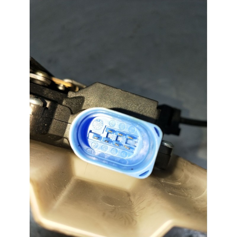 Recambio de motor cierre centralizado trasero izquierdo para volkswagen touran (1t1, 1t2) 2.0 tdi 16v referencia OEM IAM  5P 200
