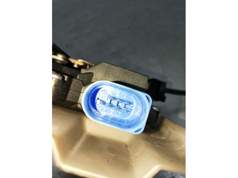 Recambio de motor cierre centralizado trasero izquierdo para volkswagen touran (1t1, 1t2) 2.0 tdi 16v referencia OEM IAM  5P 200