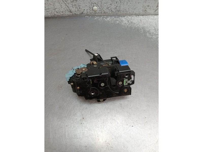 Recambio de motor cierre centralizado delantero izquierdo para volkswagen golf v (1k1) 1.9 tdi referencia OEM IAM 3D1837015  200