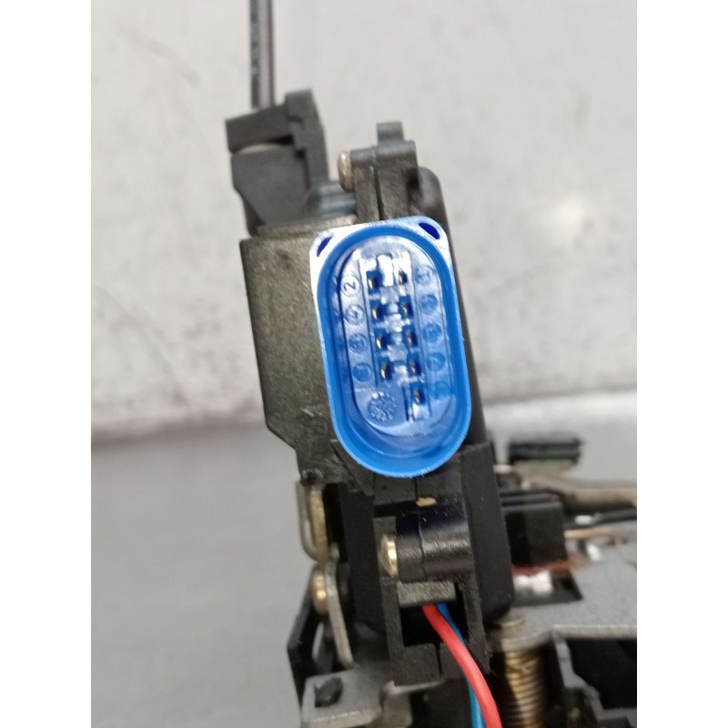 Recambio de motor cierre centralizado delantero izquierdo para volkswagen golf v (1k1) 1.9 tdi referencia OEM IAM 3D1837015  200