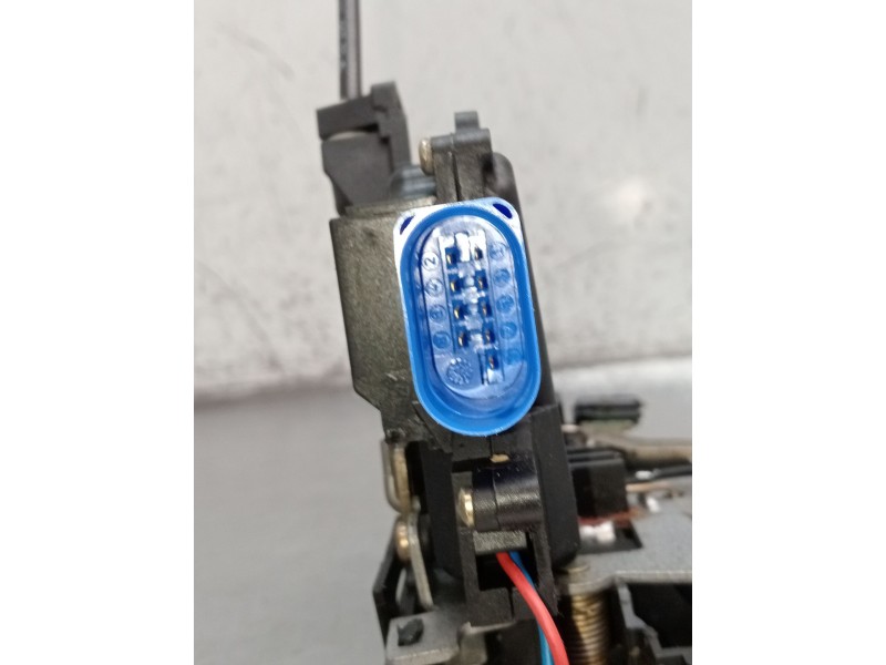 Recambio de motor cierre centralizado delantero izquierdo para volkswagen golf v (1k1) 1.9 tdi referencia OEM IAM 3D1837015  200