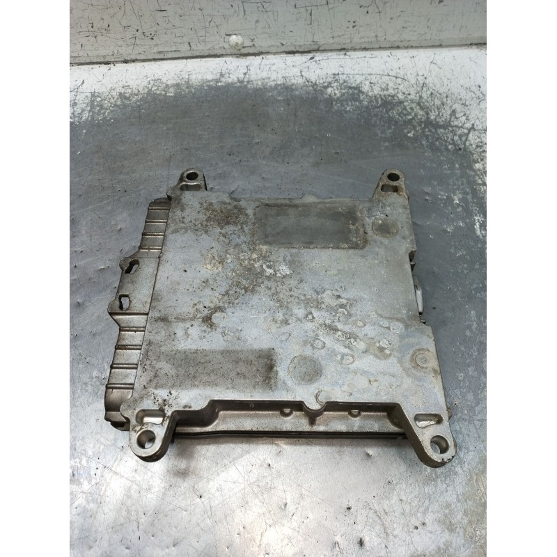 Recambio de centralita motor uce para renault trucks mascott furgoneta 150.65 (a00300166) referencia OEM IAM 0281001892 82000538