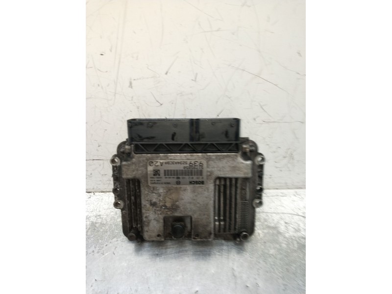 Recambio de centralita motor uce para alfa romeo 159 sportwagon (939_) 2.4 jtdm (939bxd1b, 939bxd12) referencia OEM IAM 02810121