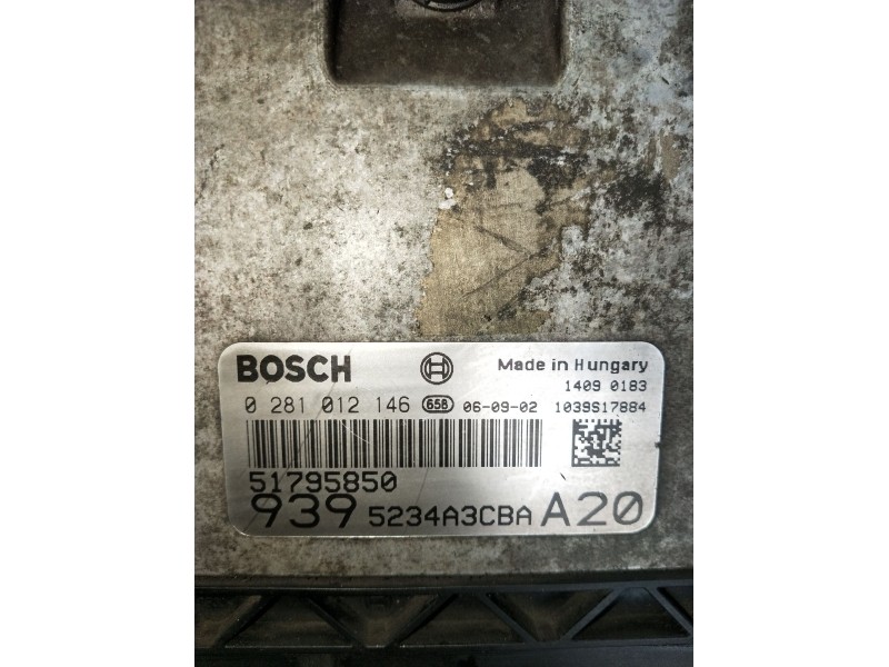 Recambio de centralita motor uce para alfa romeo 159 sportwagon (939_) 2.4 jtdm (939bxd1b, 939bxd12) referencia OEM IAM 02810121