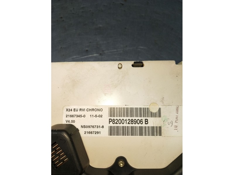 Recambio de cuadro instrumentos para renault trucks mascott furgoneta 150.65 (a00300166) referencia OEM IAM P8200128906B 2166734