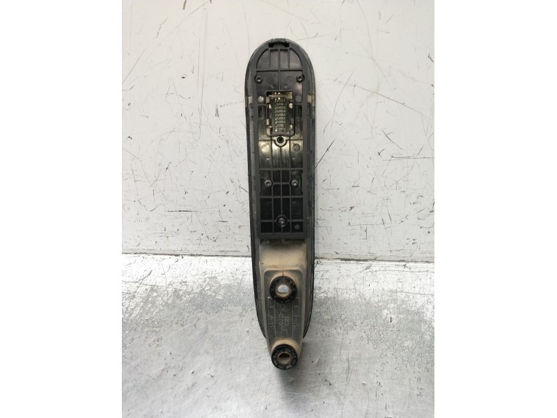 Recambio de mando elevalunas delantero izquierdo para alfa romeo 159 sportwagon (939_) 2.4 jtdm (939bxd1b, 939bxd12) referencia 