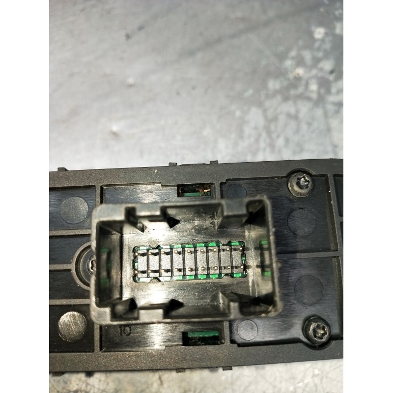 Recambio de mando elevalunas delantero izquierdo para alfa romeo 159 sportwagon (939_) 2.4 jtdm (939bxd1b, 939bxd12) referencia 