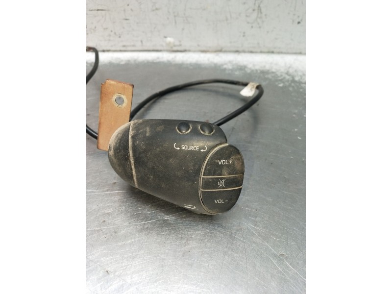 Recambio de mando multifuncion para renault trucks mascott furgoneta 150.65 (a00300166) referencia OEM IAM   1998