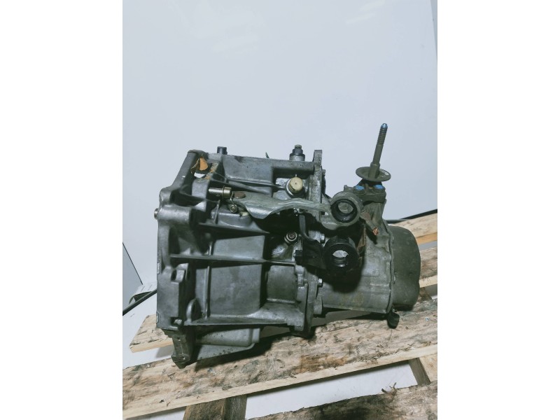 Recambio de caja cambios para citroen xantia berlina 1.9 td sx referencia OEM IAM 20TA59 9514191B 