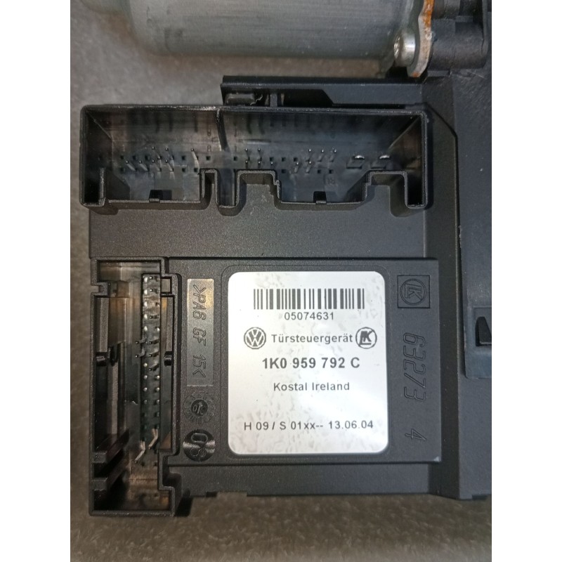 Recambio de elevalunas delantero derecho para volkswagen golf v (1k1) 1.9 tdi referencia OEM IAM 1K0959792C  2003 5P