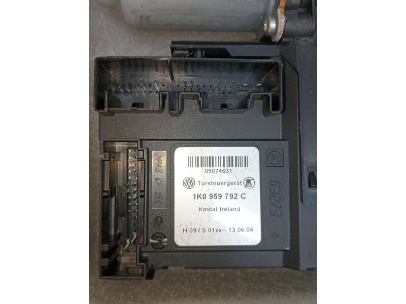 Recambio de elevalunas delantero derecho para volkswagen golf v (1k1) 1.9 tdi referencia OEM IAM 1K0959792C  2003 5P