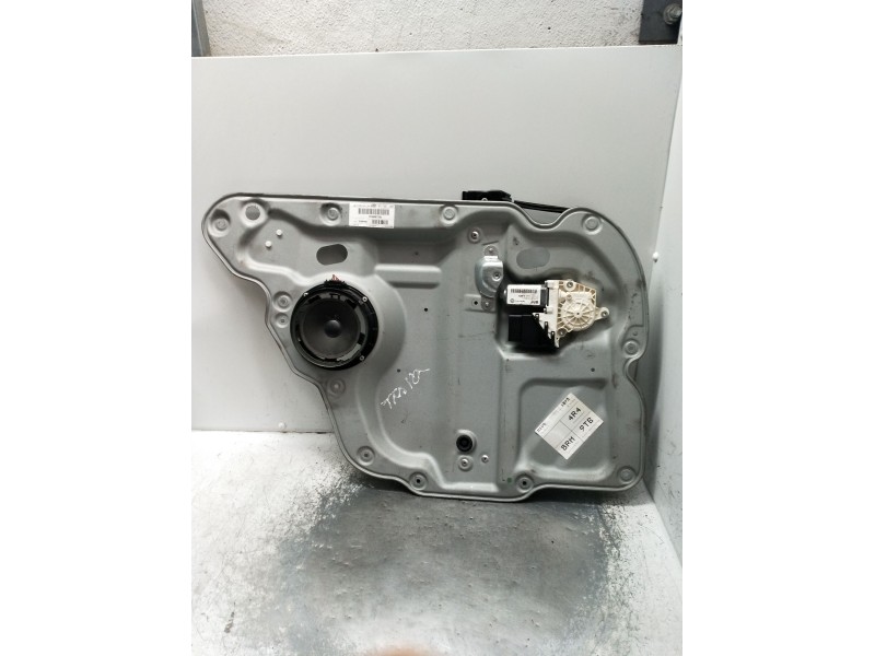 Recambio de elevalunas trasero izquierdo para volkswagen touran (1t1, 1t2) 2.0 tdi 16v referencia OEM IAM 1T0839729J 5P 2003