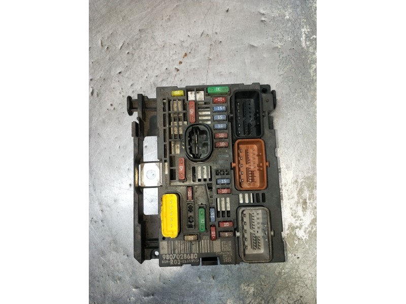 Recambio de caja reles / fusibles para fiat scudo autobús (270_, 272_) 1.6 d multijet referencia OEM IAM 9807028680 BSMR0301 