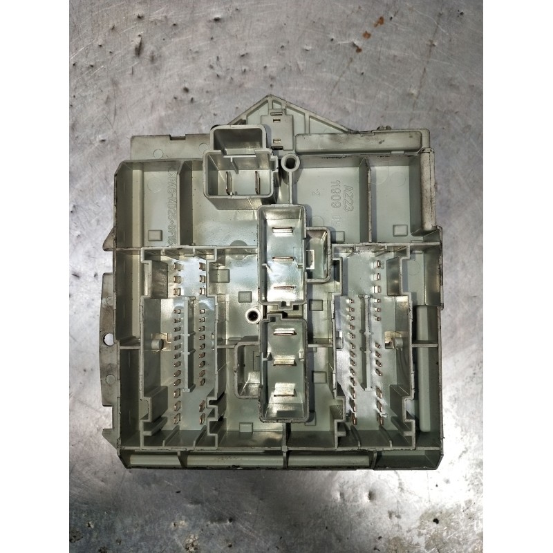 Recambio de caja reles / fusibles para alfa romeo 159 sportwagon (939_) 2.4 jtdm (939bxd1b, 939bxd12) referencia OEM IAM 5050445