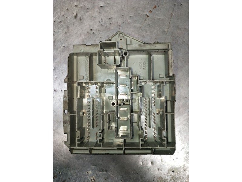 Recambio de caja reles / fusibles para alfa romeo 159 sportwagon (939_) 2.4 jtdm (939bxd1b, 939bxd12) referencia OEM IAM 5050445