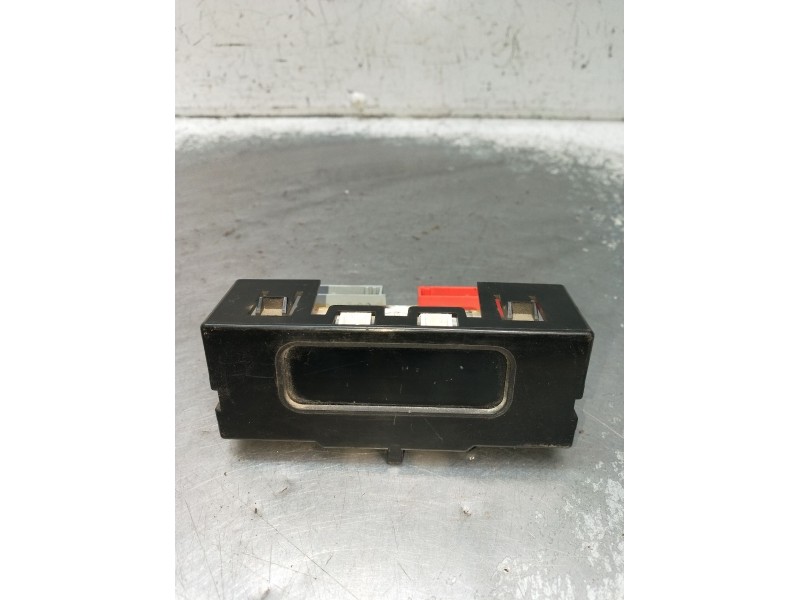 Recambio de pantalla multifuncion para renault trucks mascott furgoneta 150.65 (a00300166) referencia OEM IAM P7700436305A 21656