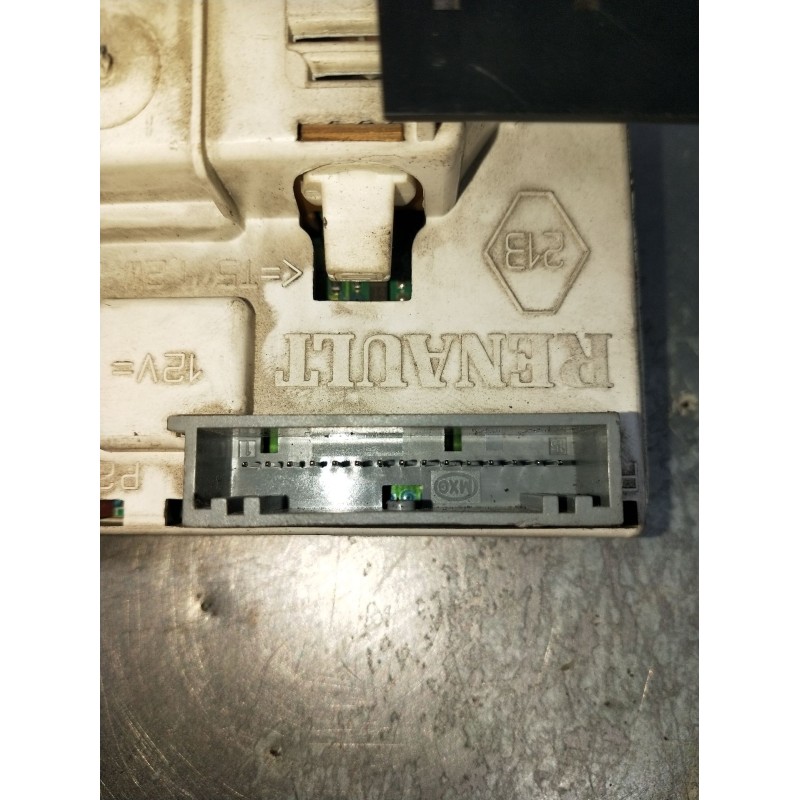 Recambio de pantalla multifuncion para renault trucks mascott furgoneta 150.65 (a00300166) referencia OEM IAM P7700436305A 21656