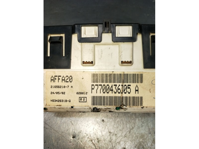 Recambio de pantalla multifuncion para renault trucks mascott furgoneta 150.65 (a00300166) referencia OEM IAM P7700436305A 21656