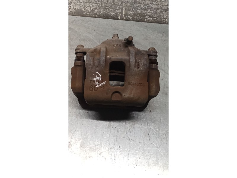 Recambio de pinza freno delantera izquierda para kia carens iv 1.7 crdi referencia OEM IAM BC140200 MANDO 13