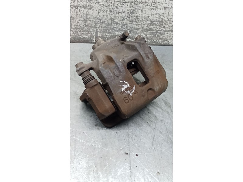 Recambio de pinza freno delantera izquierda para kia carens iv 1.7 crdi referencia OEM IAM BC140200 MANDO 13